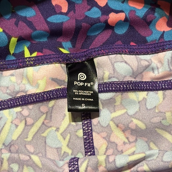 POP Fit Leggings - Picture 3 of 3